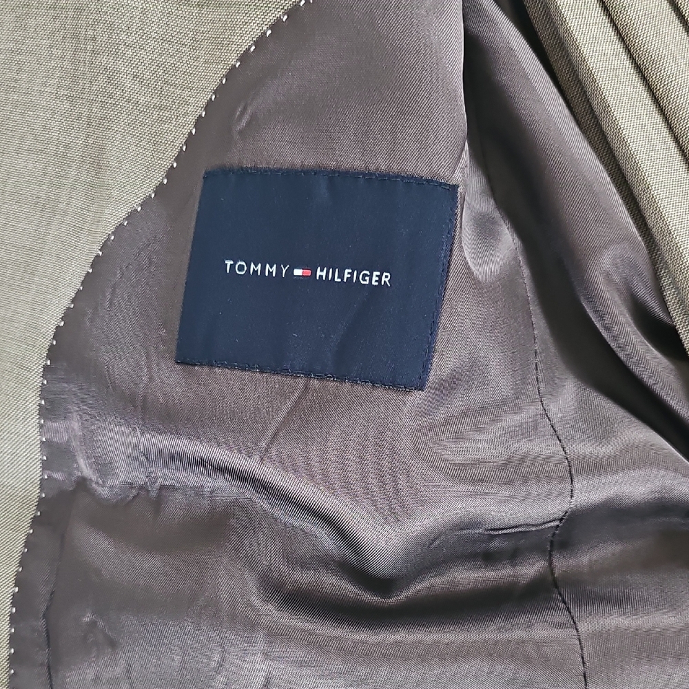 Tommy Hilfiger Men's Tan Suit - Picture 2 of 4